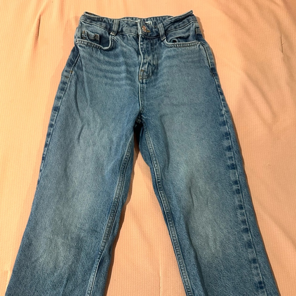 Zara Women's Straight Leg Blue Jeans